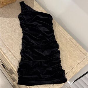 Katie J NYC Black Velvet One-Shoulder Dress